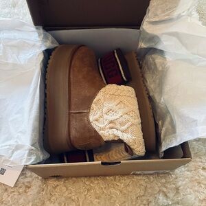 UGG Tan Boots with Cream Knit Cuff. Wore once. Overall great condition!